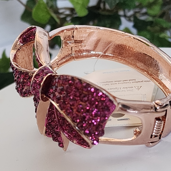 Rose Gold Hinge / Clamper Bracelet Fuschia Pink Crystal Bow Design New - Picture 5 of 9